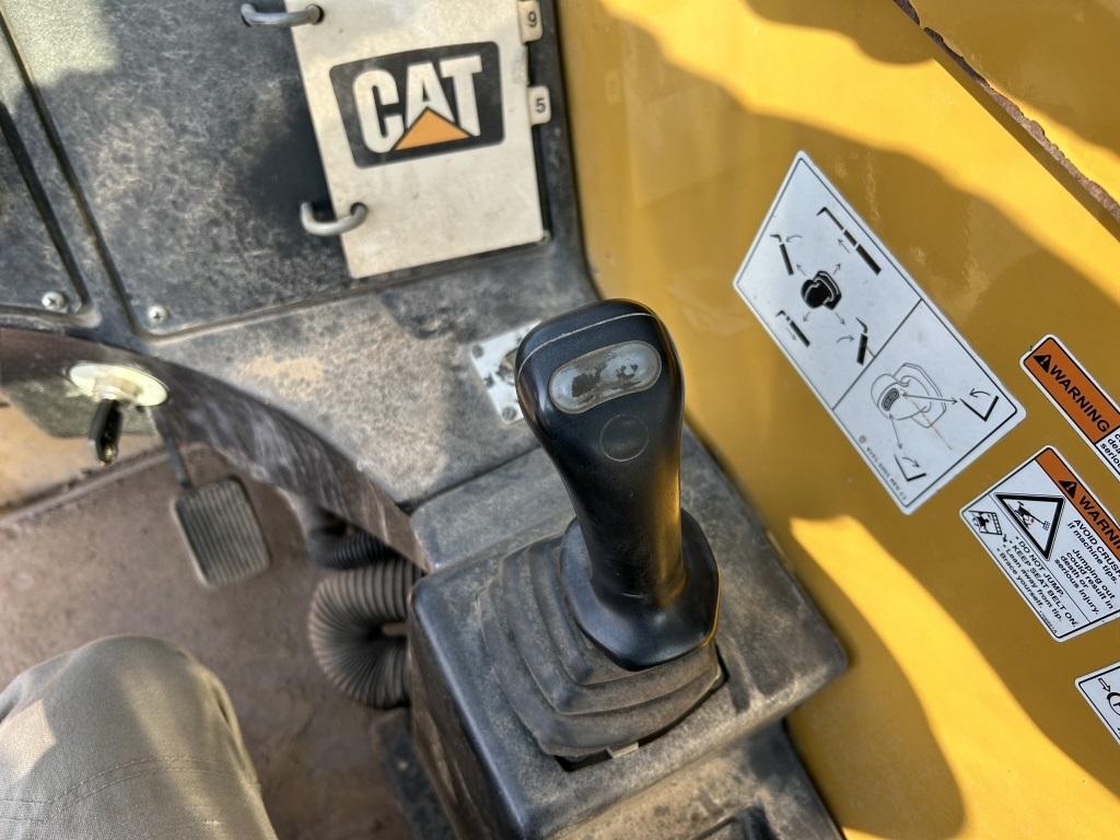 2007 Caterpillar TL943 Telescopic Forklift