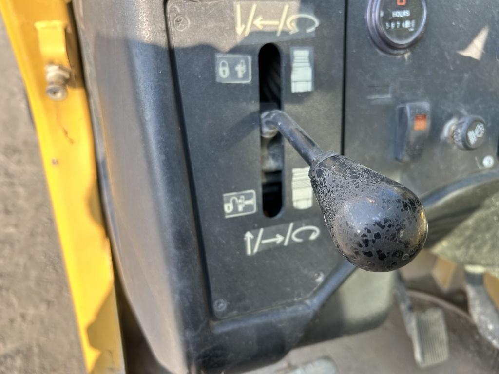 2007 Caterpillar TL943 Telescopic Forklift