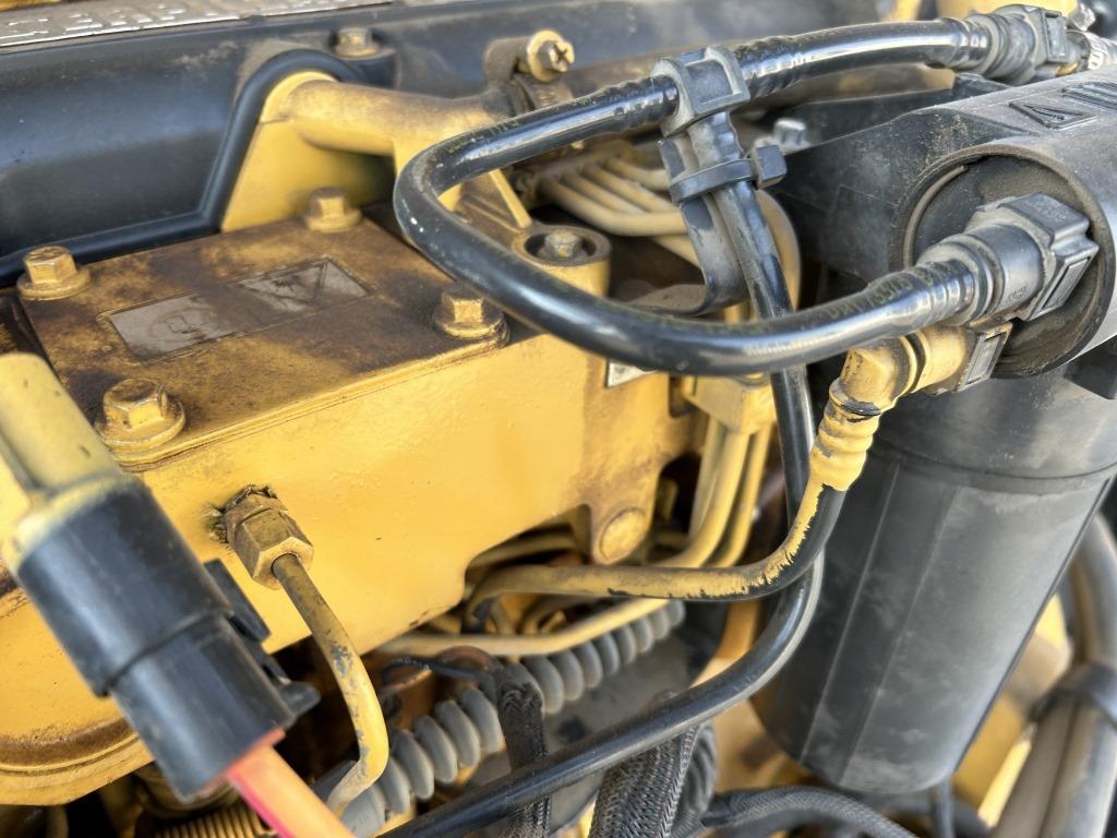 2007 Caterpillar TL943 Telescopic Forklift