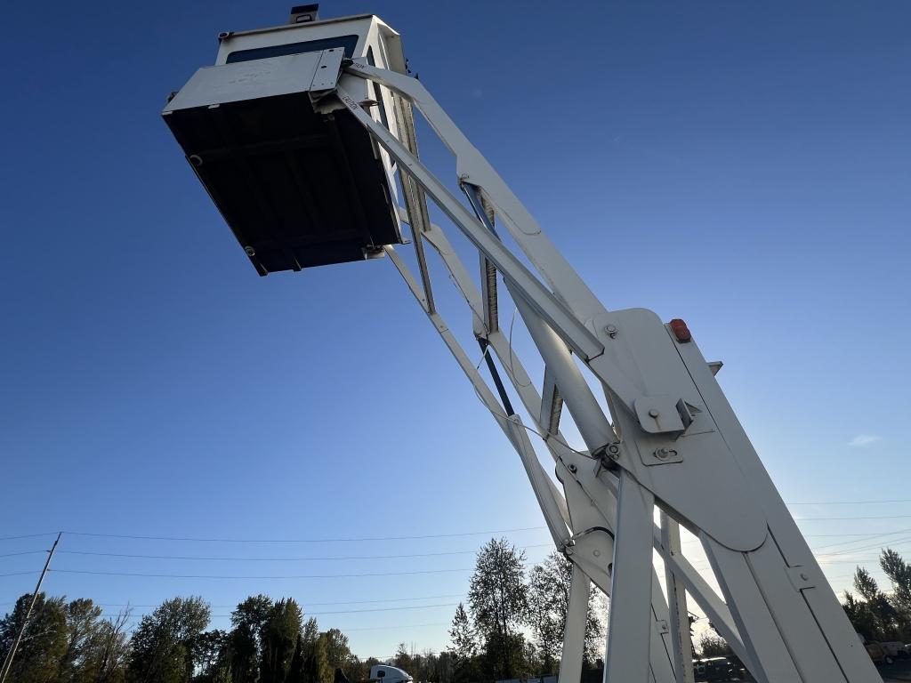 2004 Sky Watch Towable Surveillance Tower