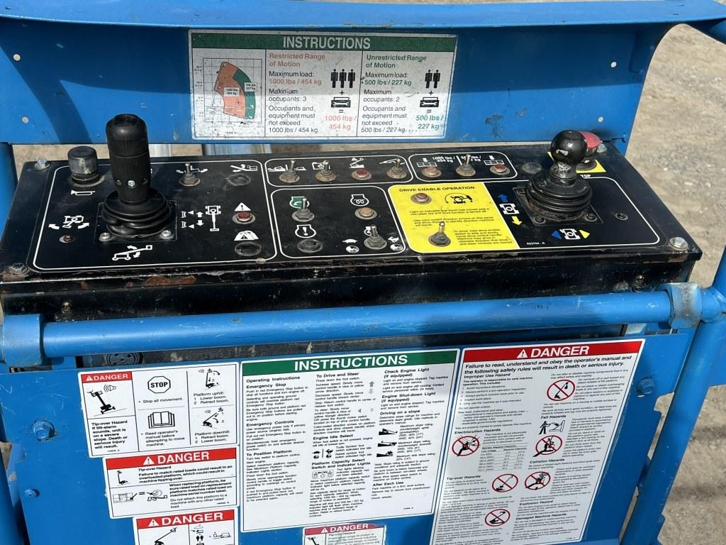 2015 Genie S-60X 4x4 Boom Lift