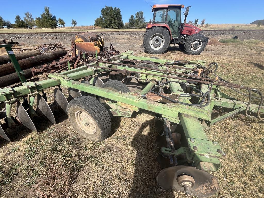 John Deere T1635 Towable Disc