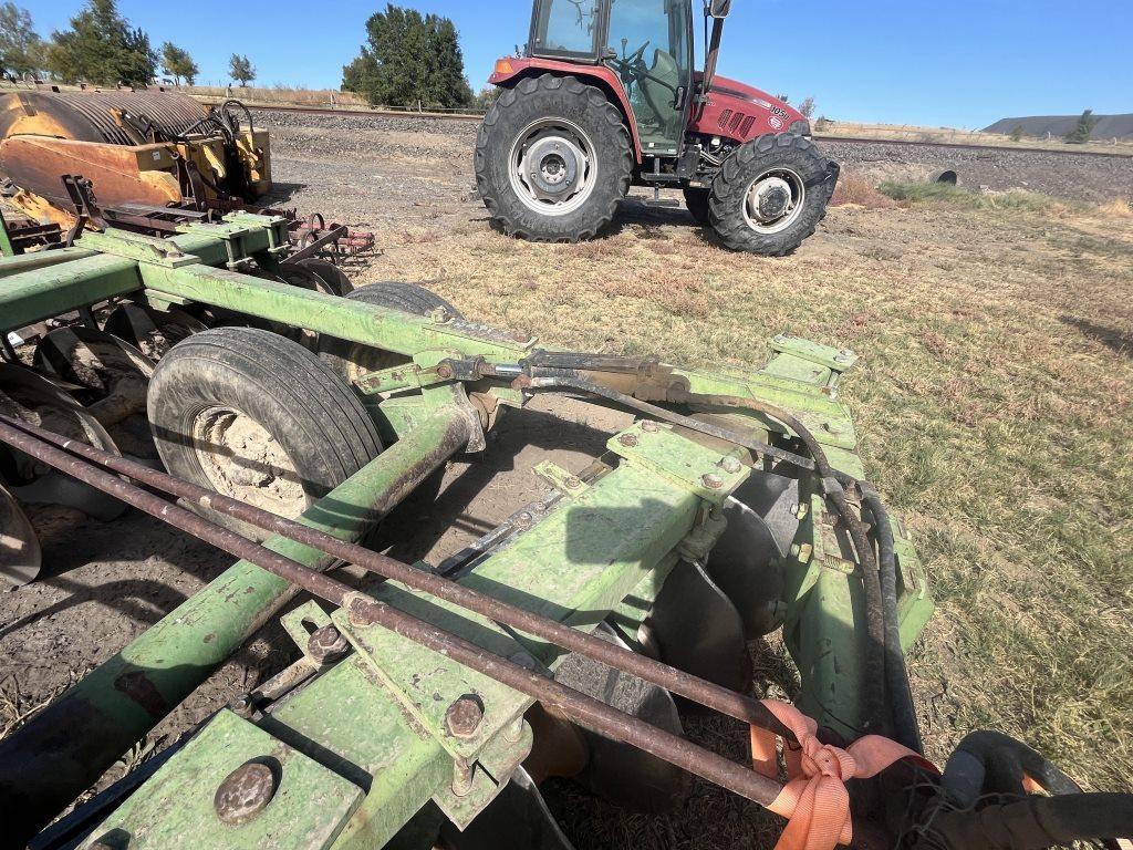 John Deere T1635 Towable Disc