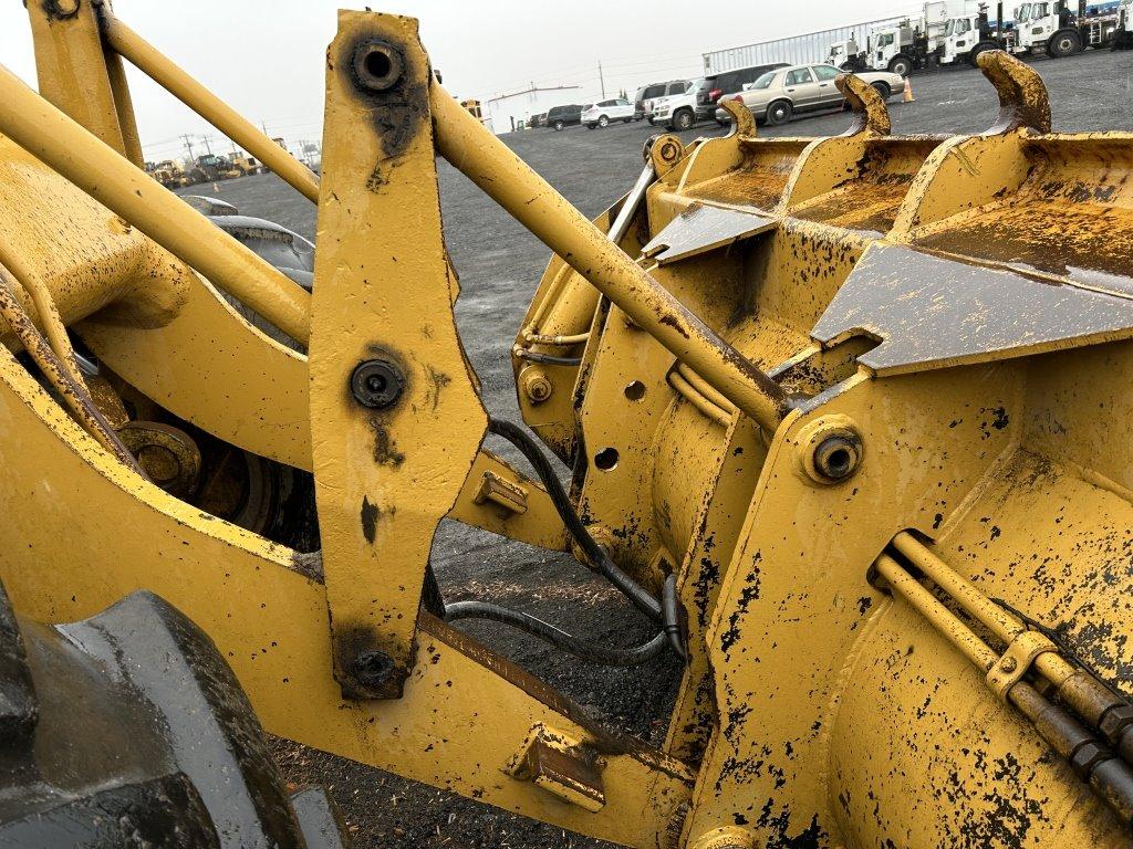 1982 Caterpillar 966C Wheel Loader