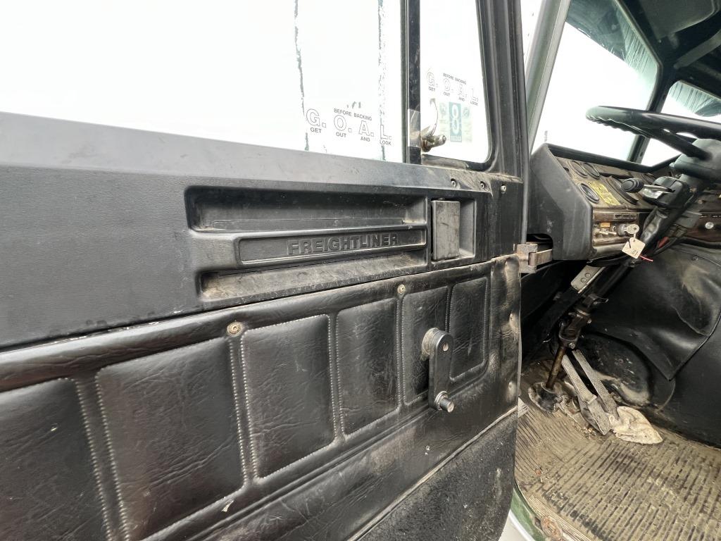 1988 Freightliner FLT T/A Cab and Chassis