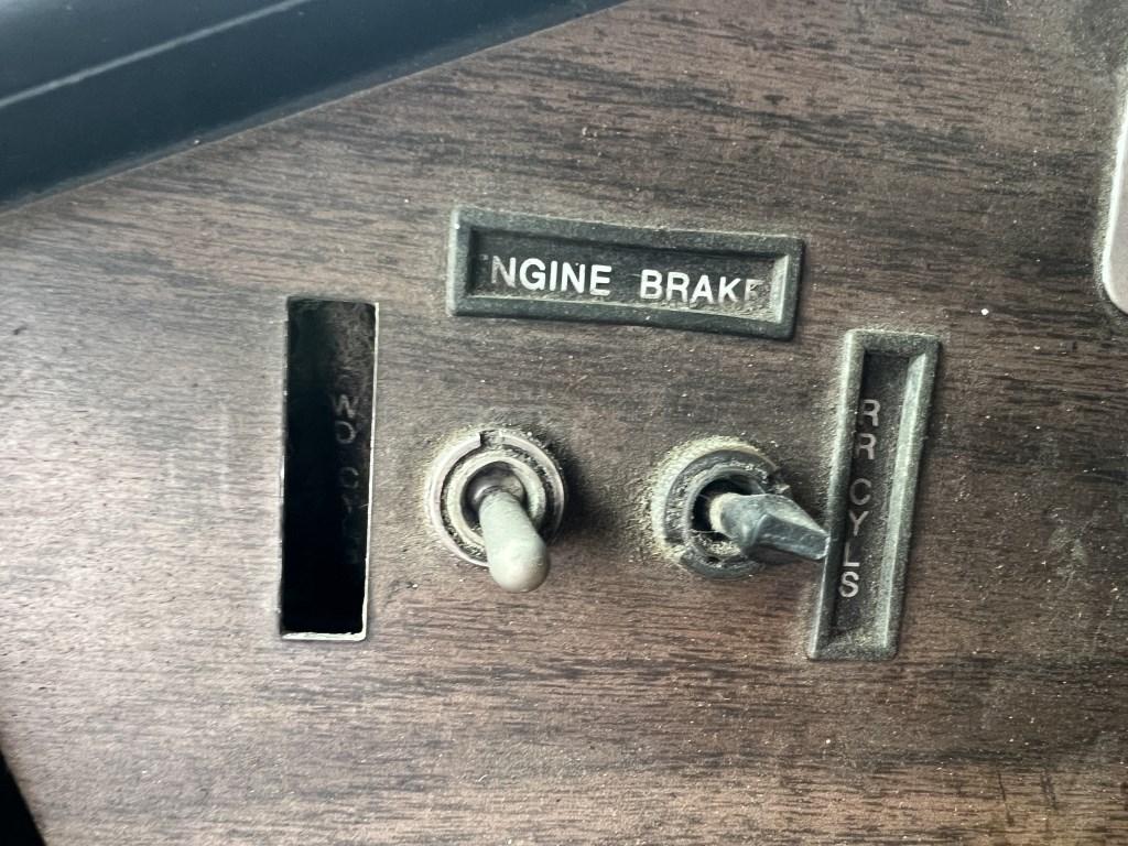 1988 Freightliner FLT T/A Cab and Chassis
