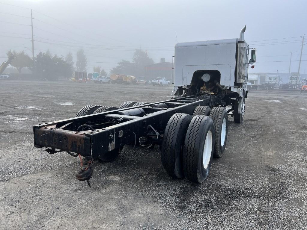 1988 Freightliner FLT T/A Cab and Chassis