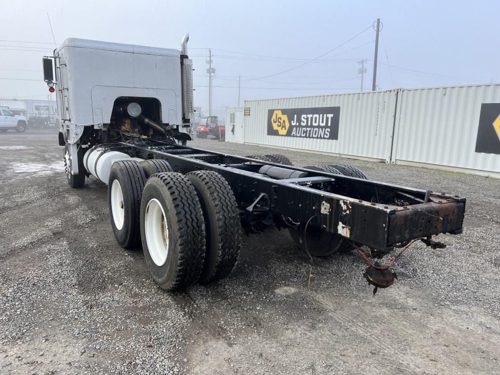 1988 Freightliner FLT T/A Cab and Chassis