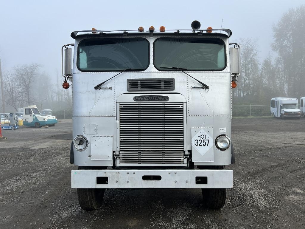 1988 Freightliner FLT T/A Cab and Chassis