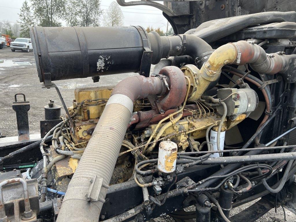 1988 Freightliner FLT T/A Cab and Chassis