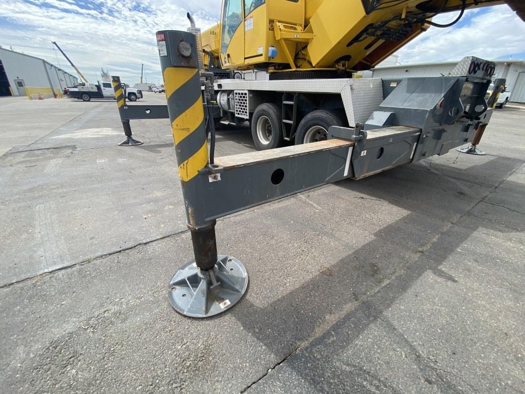 2013 Grove TMS800E Truck Crane