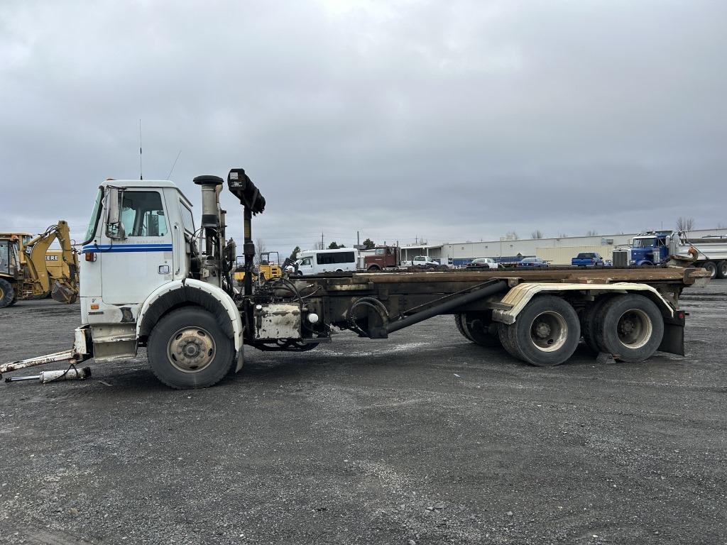 2003 Autocar Xpeditor Roll Off Truck