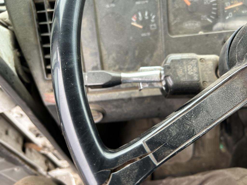 2003 Autocar Xpeditor Roll Off Truck