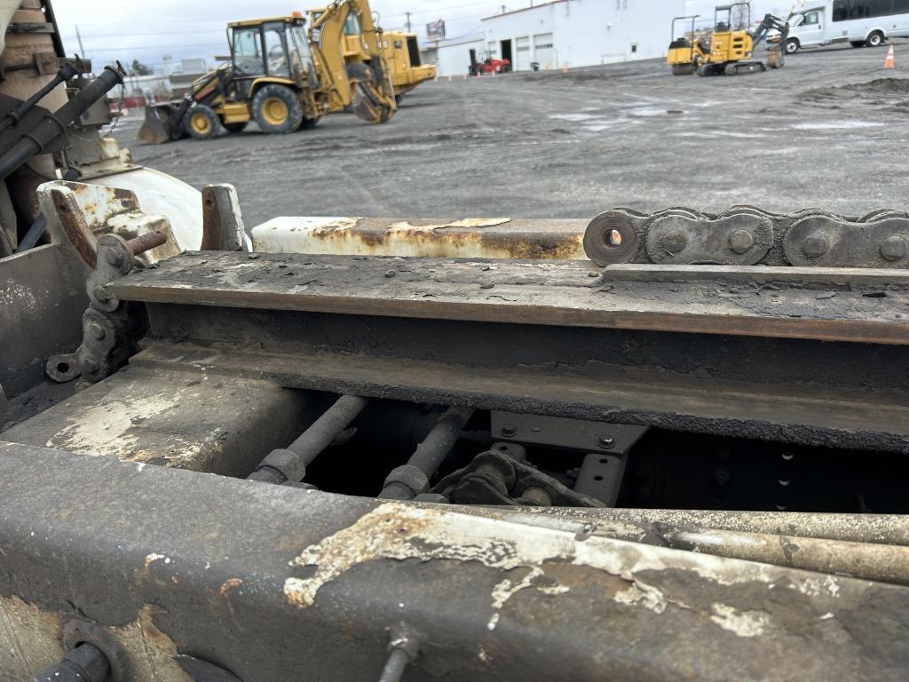 2003 Autocar Xpeditor Roll Off Truck