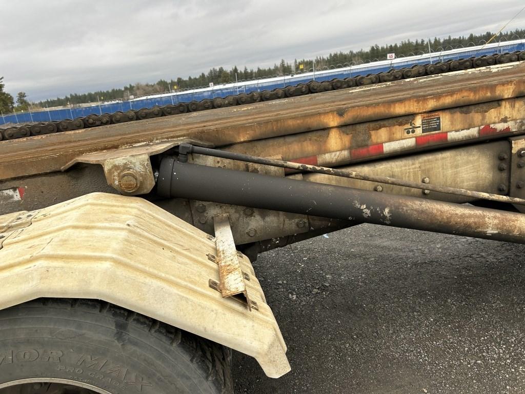 2003 Autocar Xpeditor Roll Off Truck