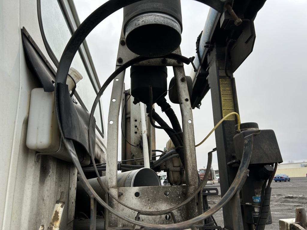 2003 Autocar Xpeditor Roll Off Truck