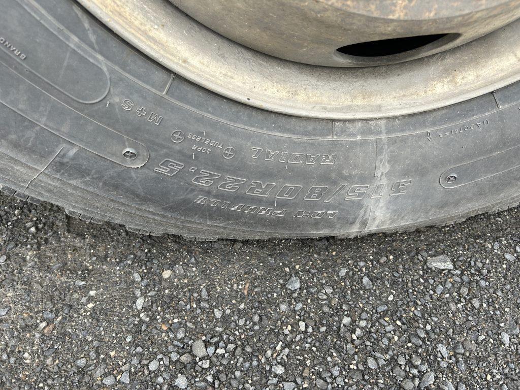 2003 Autocar Xpeditor Roll Off Truck