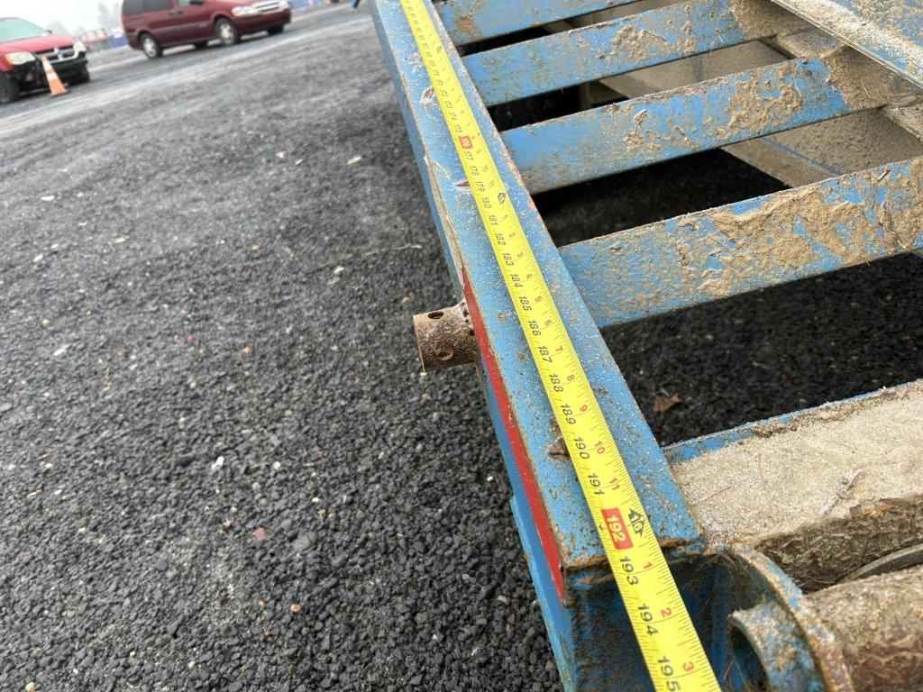 2000 Pro-Trak Gooseneck Flatbed Trailer