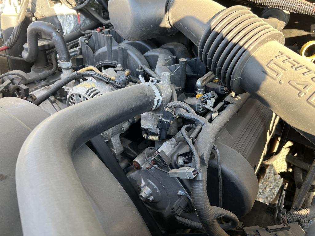 2001 Ford F350 SD Extended Cab 4X4 Dually Pickup