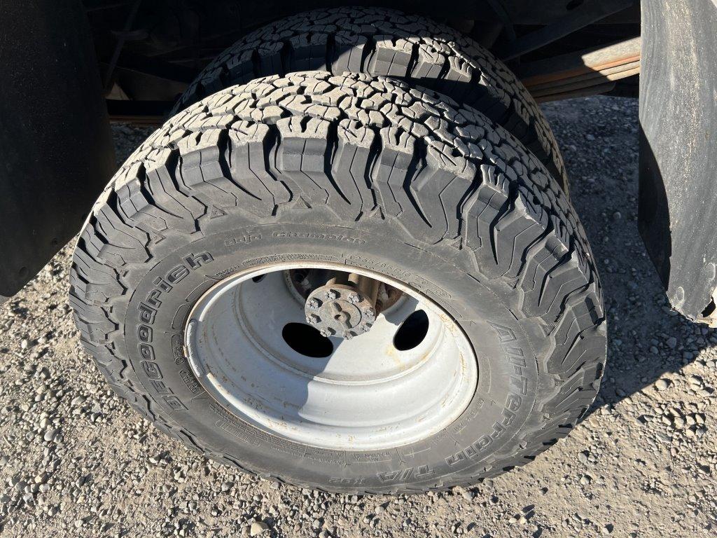 2001 Ford F350 SD Extended Cab 4X4 Dually Pickup