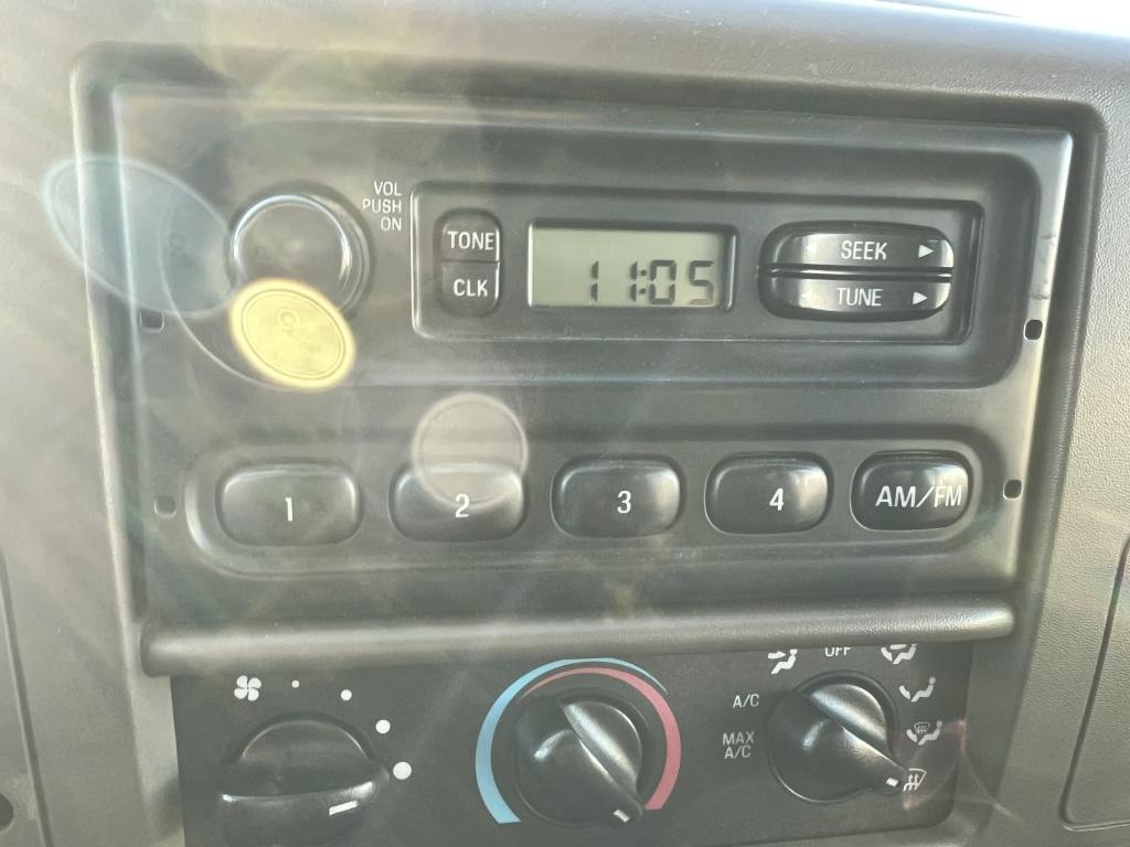 2001 Ford F350 SD Extended Cab 4X4 Dually Pickup