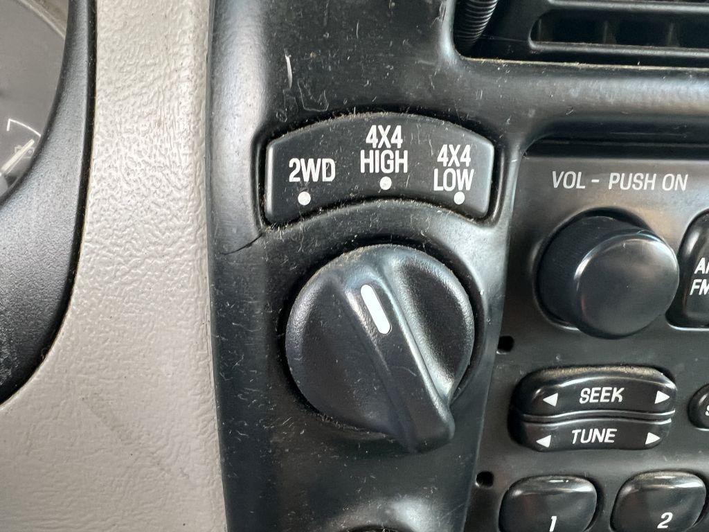 1997 Ford Ranger XL 4x4 Extended Cab Pickup