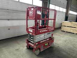 2017 MEC 1330SE Scissor Lift