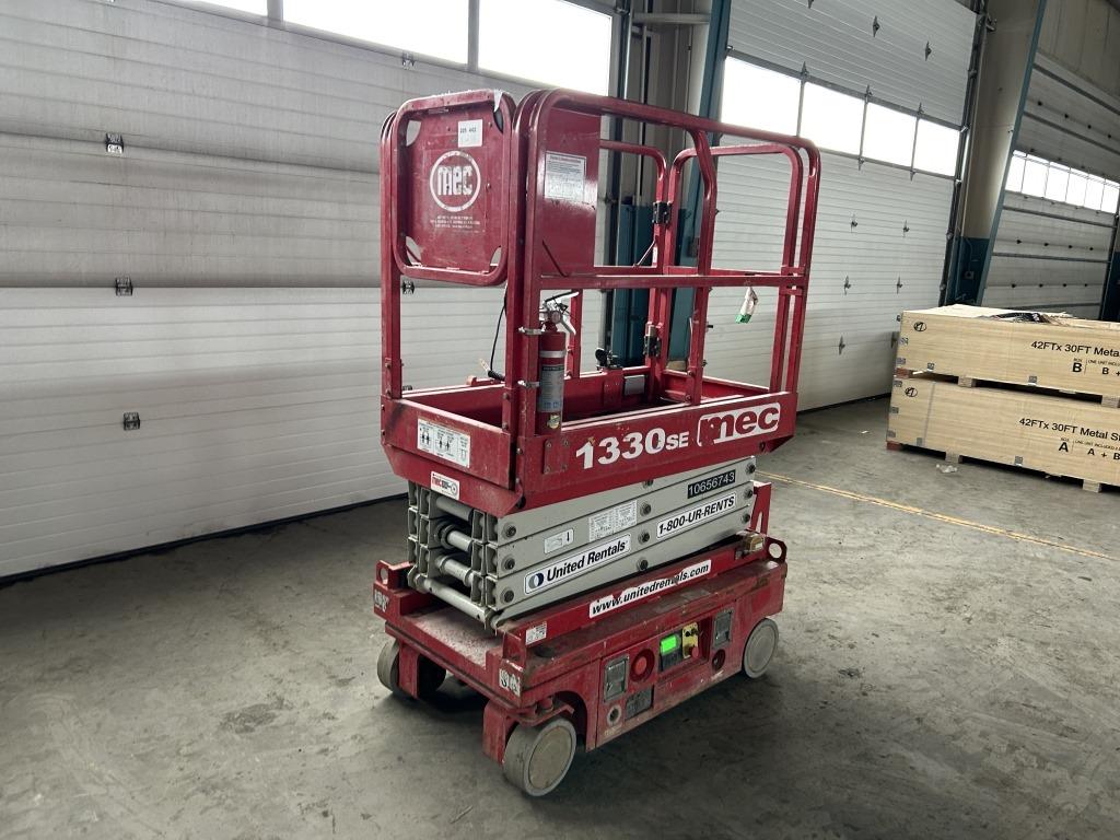 2017 MEC 1330SE Scissor Lift