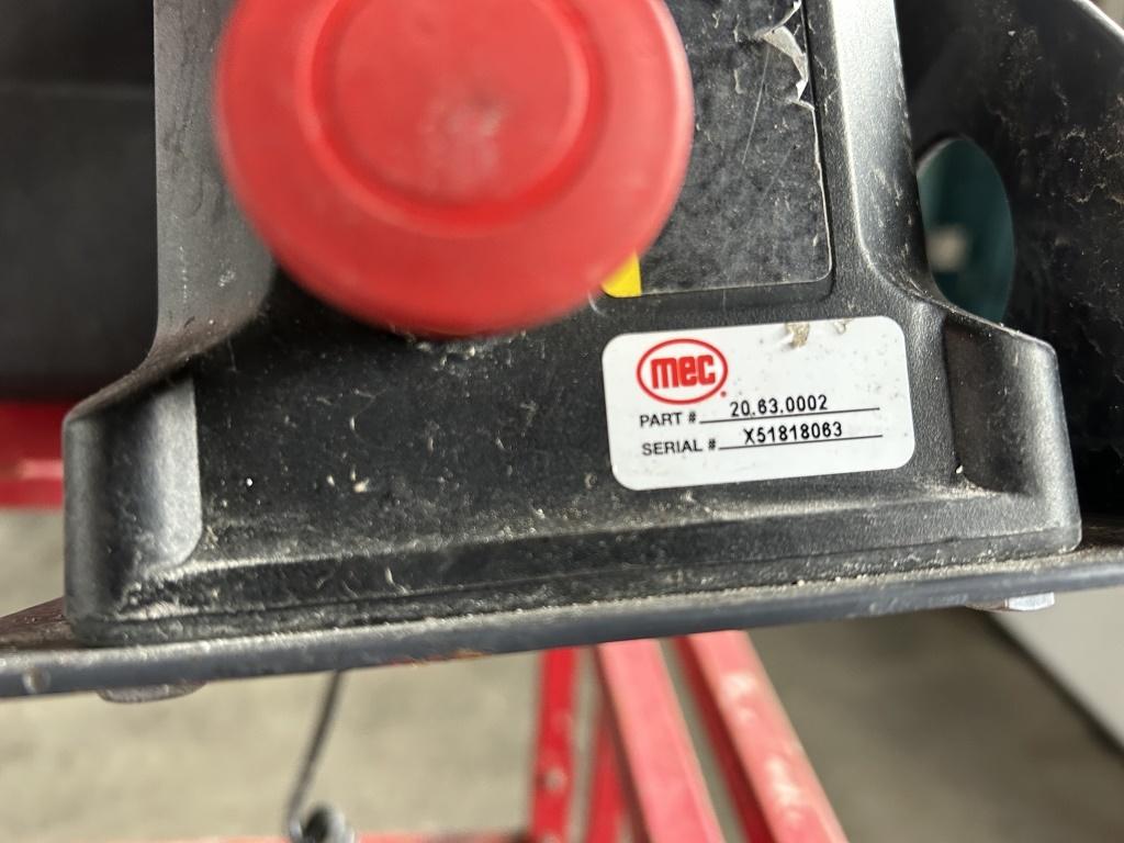 2017 MEC 1330SE Scissor Lift