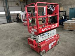 2017 MEC 1330SE Scissor Lift