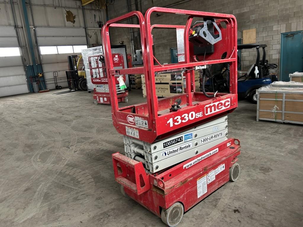 2017 MEC 1330SE Scissor Lift
