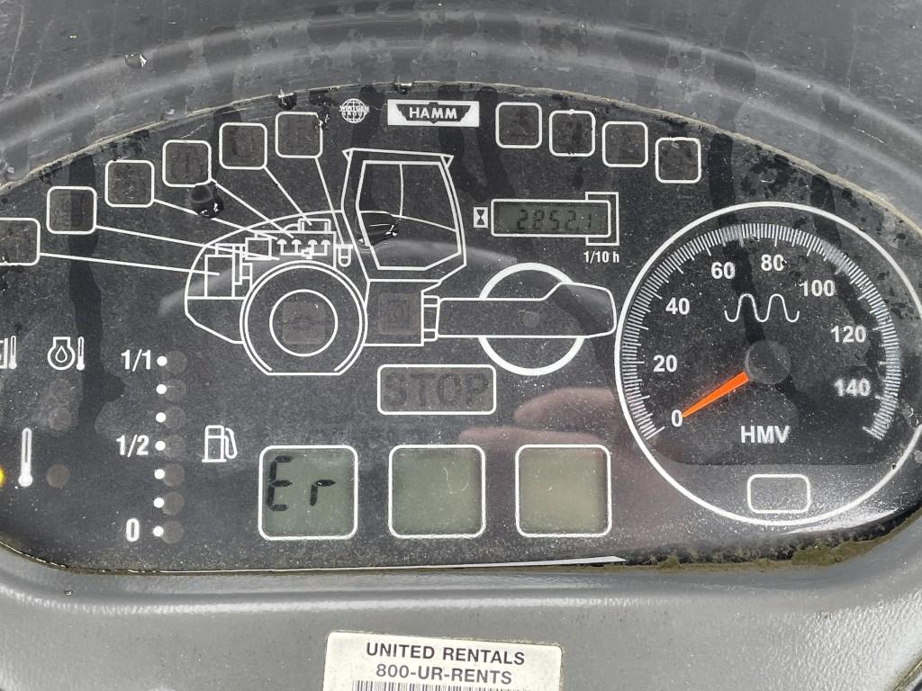 2011 Hamm 3410 Vibratory Roller
