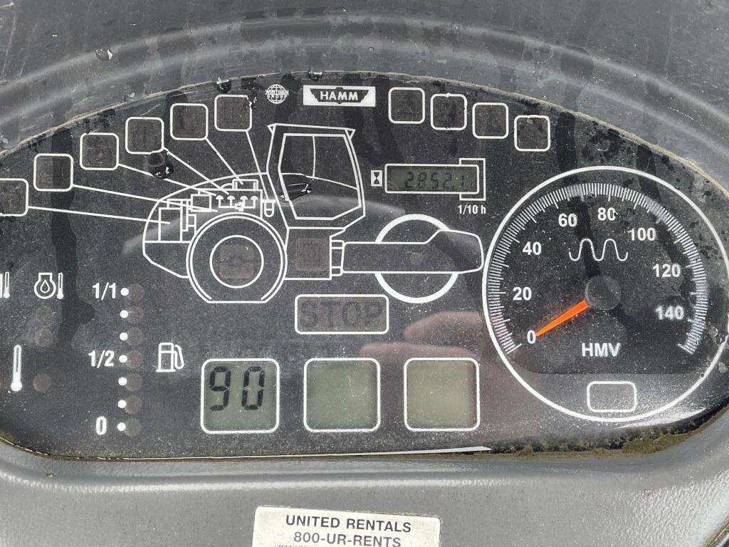 2011 Hamm 3410 Vibratory Roller