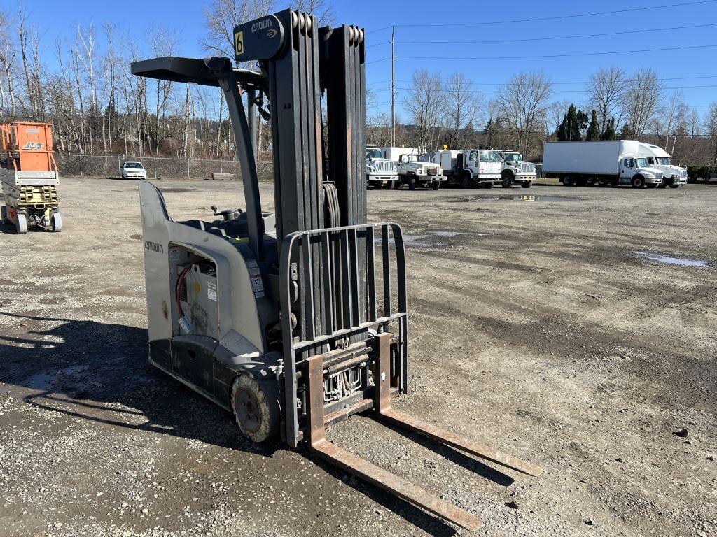 Crown RC5545-40 Forklift