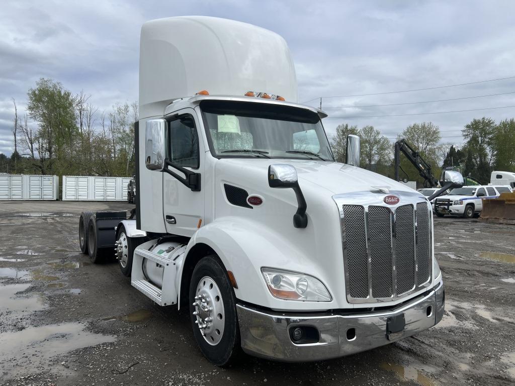 2020 Peterbilt 579 Tri-Axle Truck Tractor