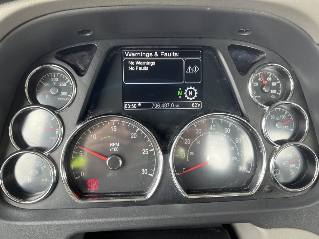 2020 Peterbilt 579 Tri-Axle Truck Tractor
