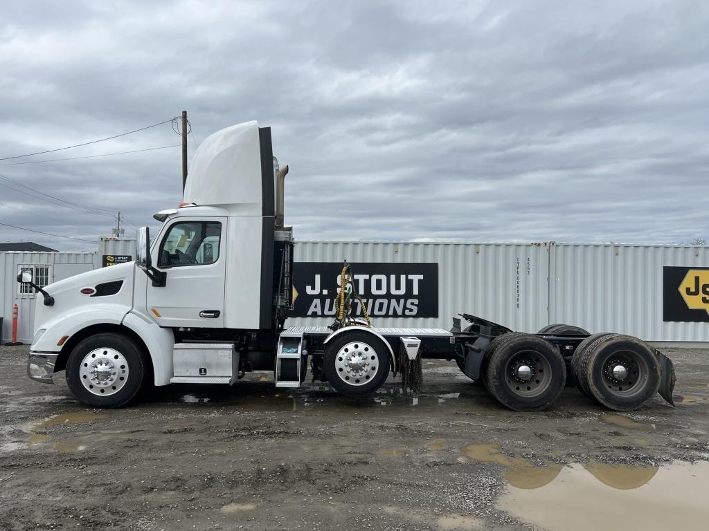 2020 Peterbilt 579 Tri-Axle Truck Tractor