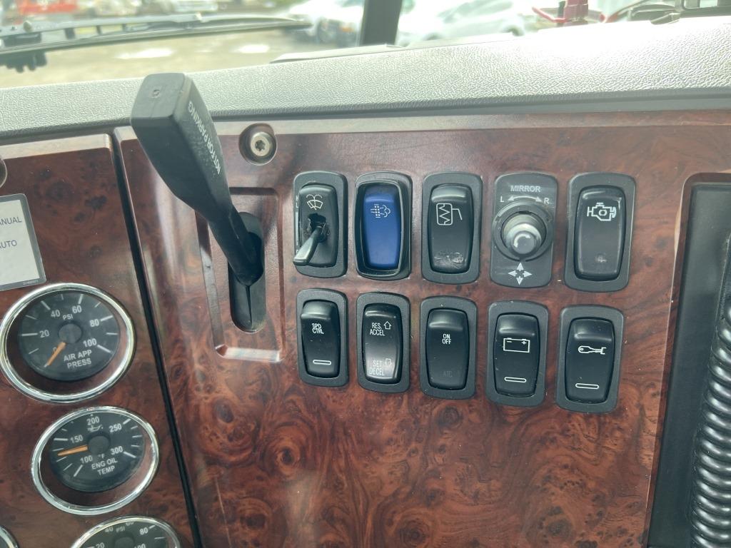 2013 Mack CXU613 Tri-Axle Truck Tractor