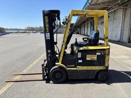 Hyster E55Z-33 Forklift
