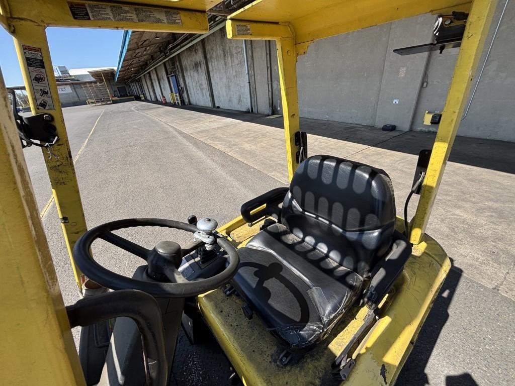 Hyster E55Z-33 Forklift