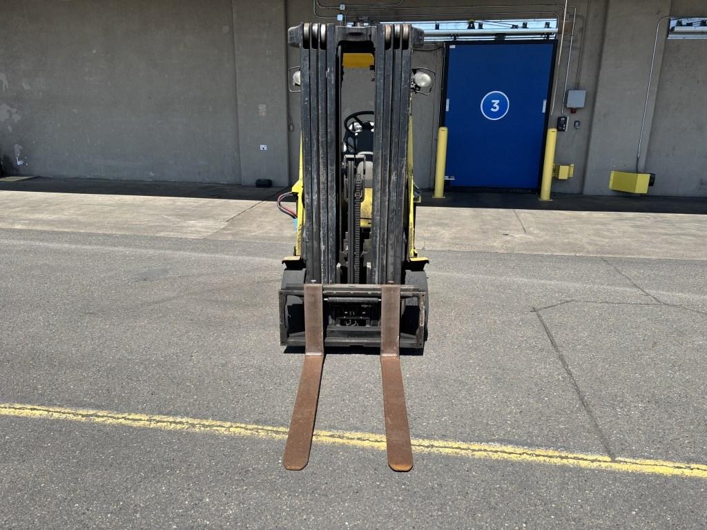 Hyster E55Z-33 Forklift