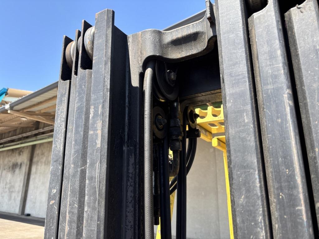 Hyster E55Z-33 Forklift