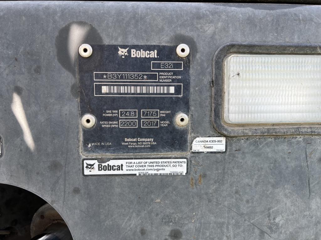 2017 Bobcat E32i Mini Hydraulic Excavator