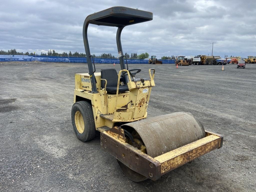 Bomag BW124 D Single Drum Roller