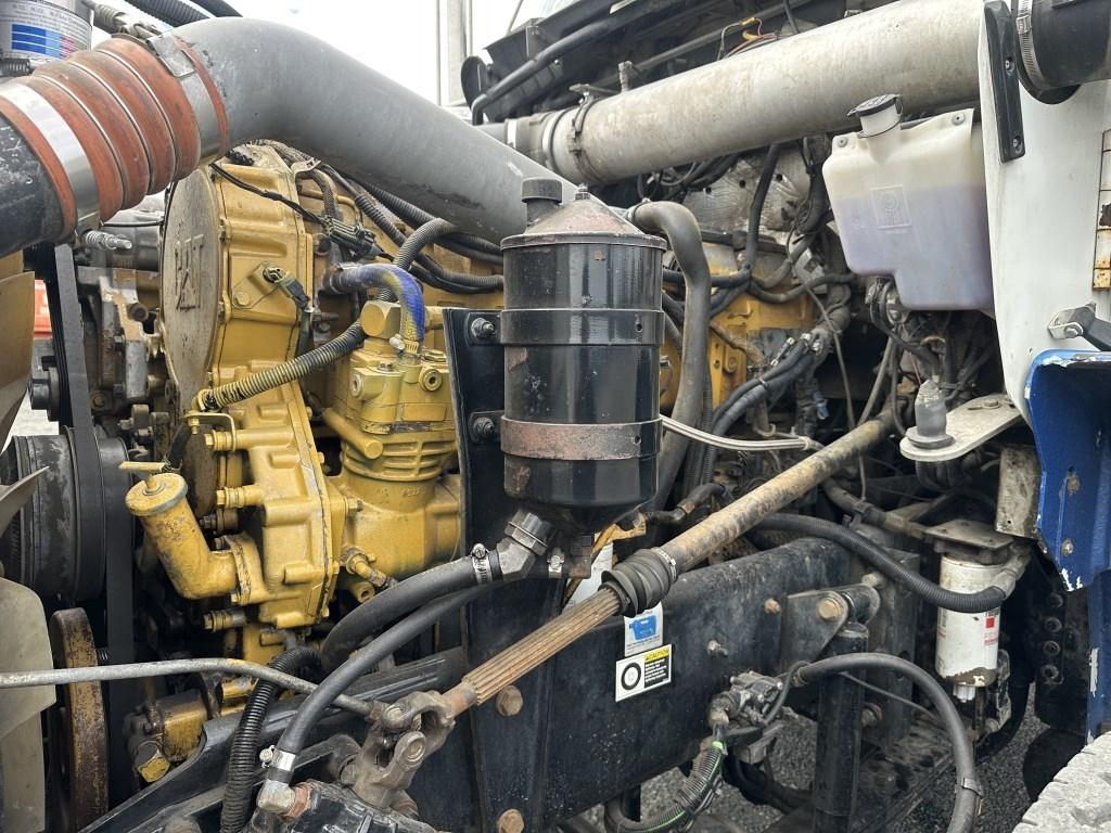 2007 Kenworth T800 Tri-Axle Truck Tractor