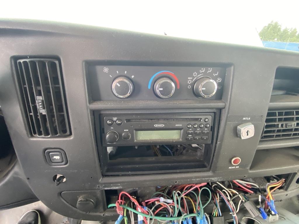 2011 Chevrolet Express Paratransit Bus