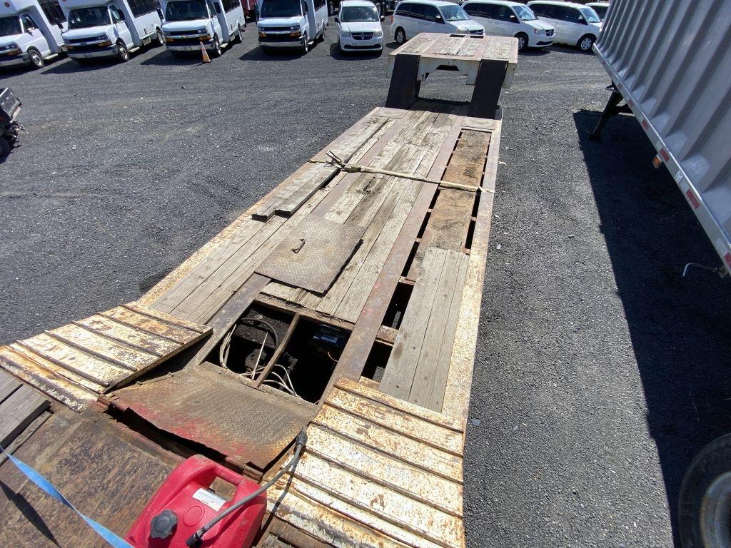 1991 Trail King Tri-Axle 48' Lowboy Trailer