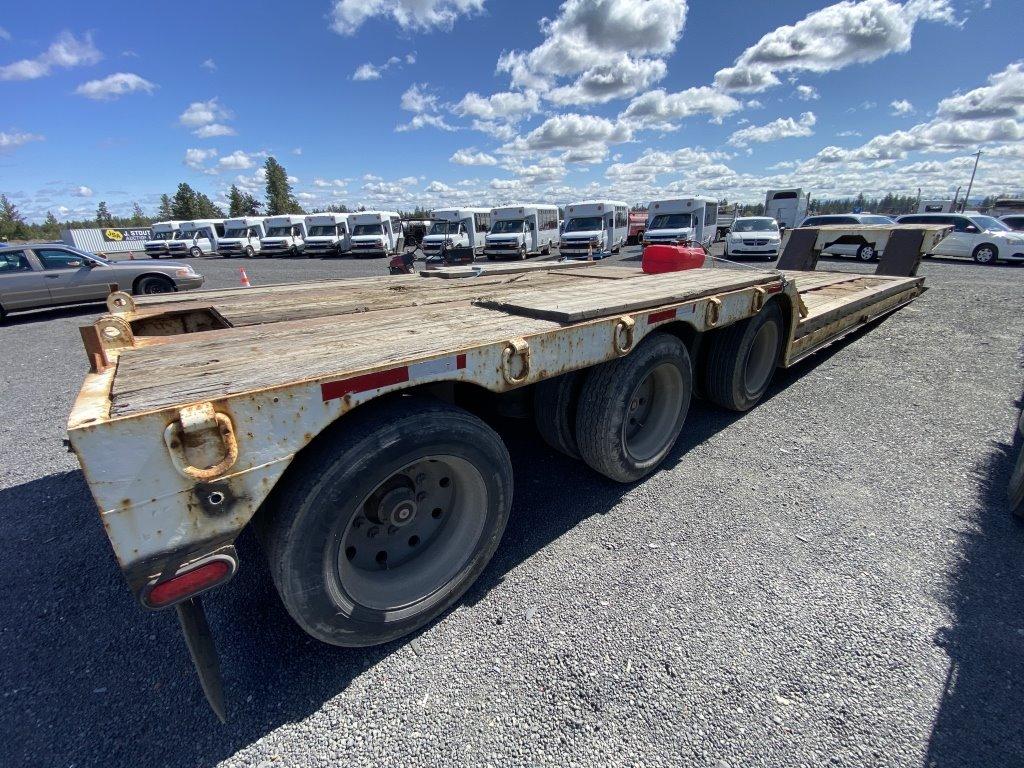 1991 Trail King Tri-Axle 48' Lowboy Trailer