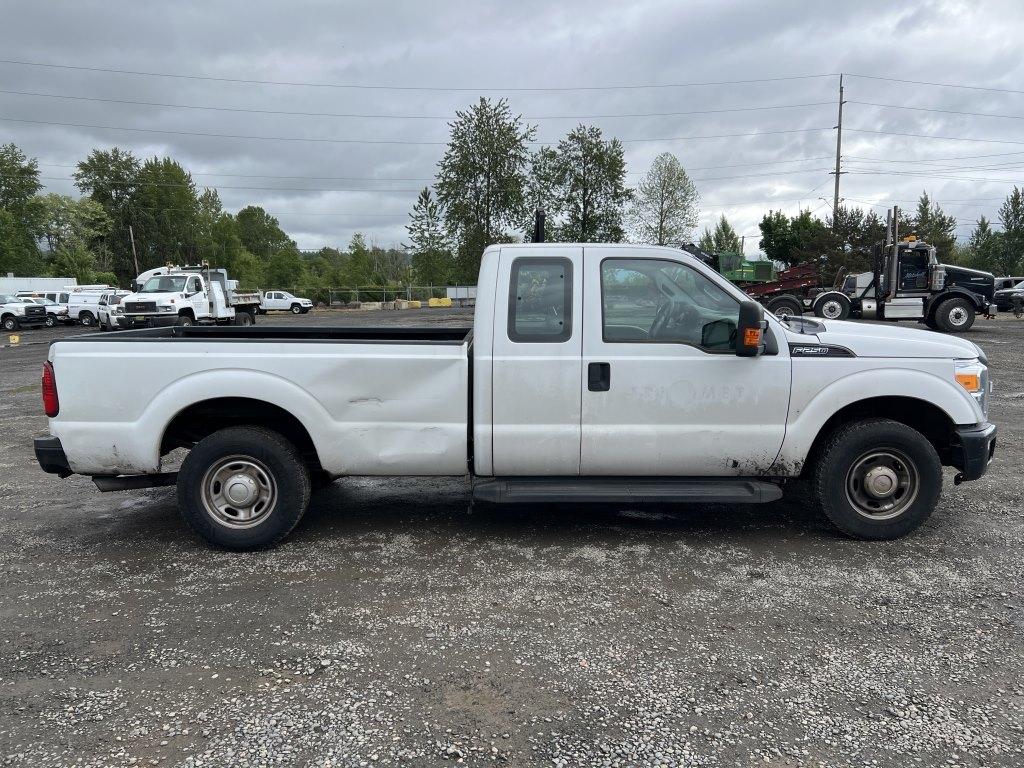 2015 Ford F250 SD Extra Cab Pickup