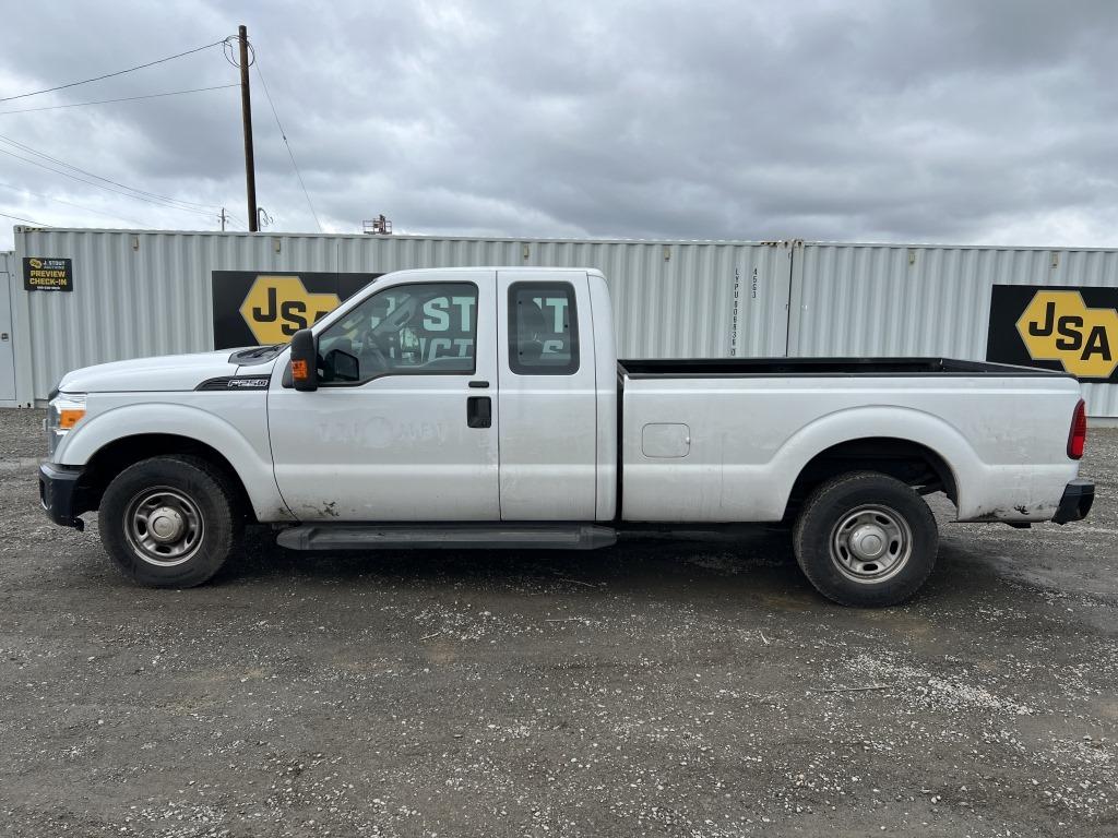 2015 Ford F250 SD Extra Cab Pickup